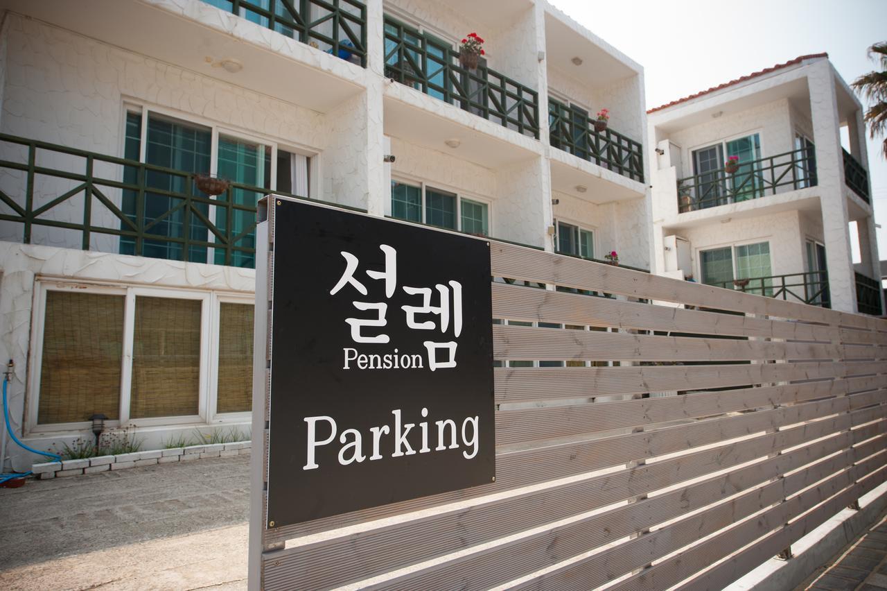 Jeju Sullem Pension Екстериор снимка
