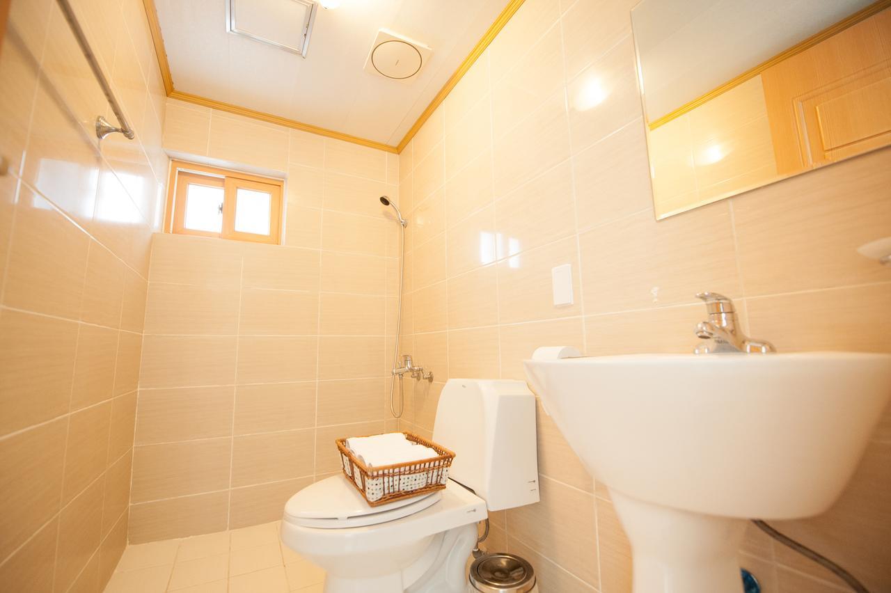 Jeju Sullem Pension Екстериор снимка